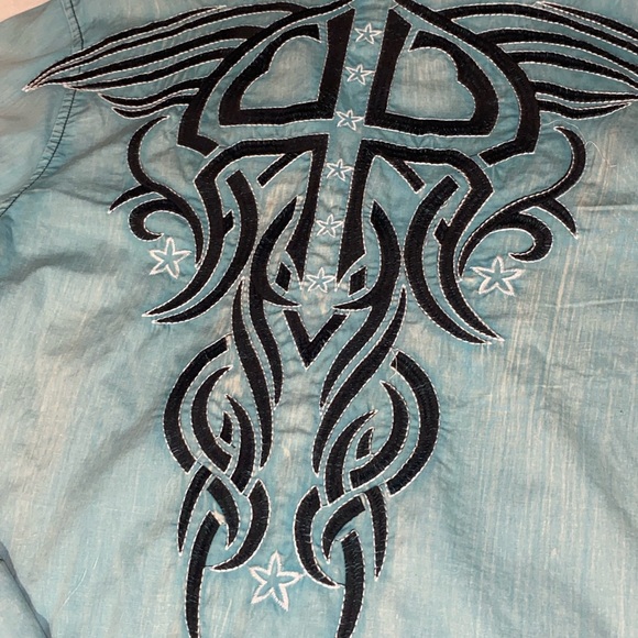 Men’s Medium Long Sleeve Shirt - Picture 9 of 10